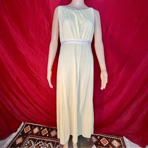 VTG 1950’s Union Made Miss Elaine Aphrodite Empire Waist Sleep Dress Gown Large